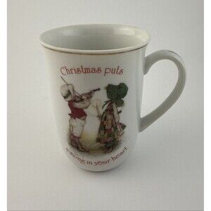 Holly Hobbie 1978 Mug “Christmas Puts A Song In Your Heart” Vintage Coffee Tea